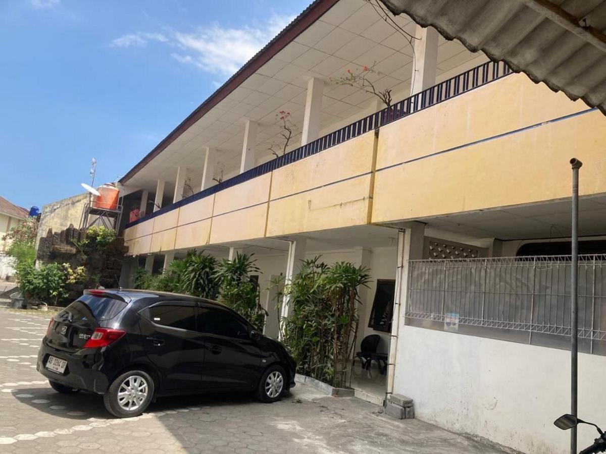 Hotel Surya Citra Jogja A Mitra Reddoorz Yogyakarta Exterior foto